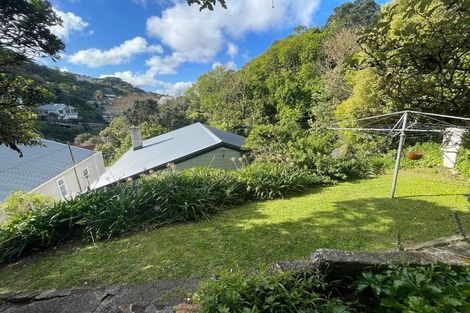 Photo of property in 8 Butt Street, Brooklyn, Wellington, 6021