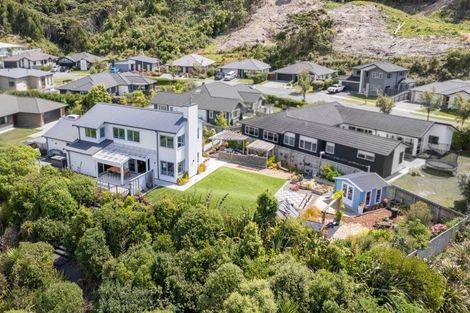 Photo of property in 40 Banks Boulevard, Whitby, Porirua, 5024