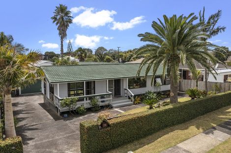 Photo of property in 3 Waterlea Avenue, Mangere Bridge, Auckland, 2022