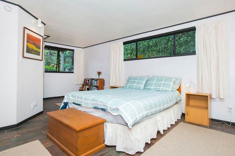 Photo of property in 58 Moana Road, Okitu, Gisborne, 4010