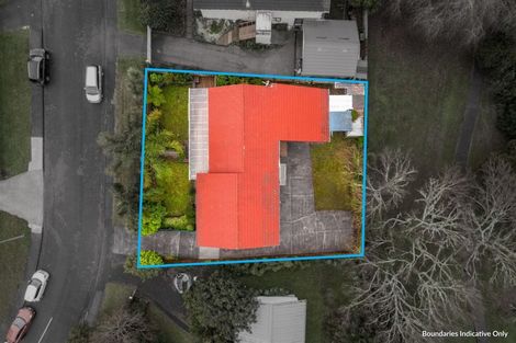 Photo of property in 5 Peterhouse Place, West Harbour, Auckland, 0618