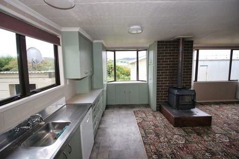 Photo of property in 26 Tokanui-haldane Road, Tokanui, 9884