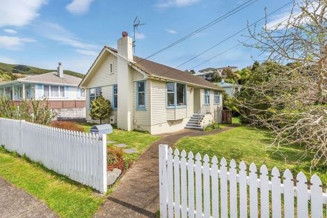 Photo of property in 14 Pembroke Street, Tawa, Wellington, 5028