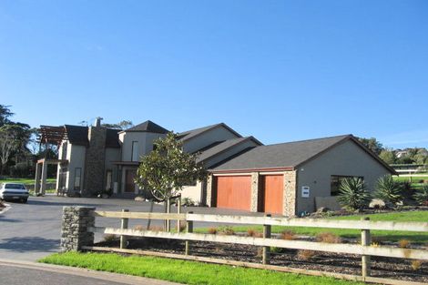 Photo of property in 18 Kinnard Lane, Totara Park, Auckland, 2019