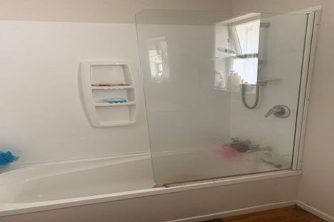 Photo of property in 15 James Street, Glenfield, Auckland, 0629