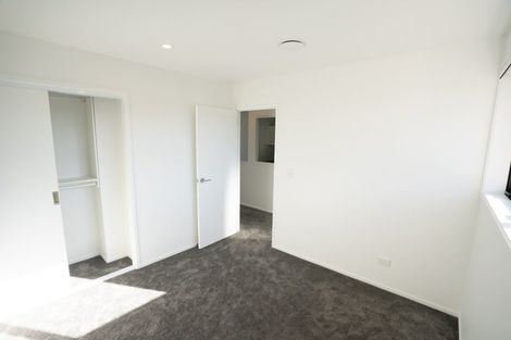 Photo of property in 2/176 Cambridge Terrace, Fairfield, Lower Hutt, 5011