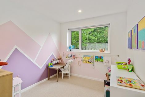 Photo of property in 16 Kiteroa Place, Cashmere, Christchurch, 8022