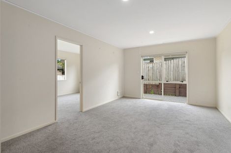 Photo of property in 22 Kinleith Way, Albany, Auckland, 0632