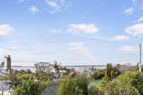 Photo of property in 1/49 Sale Street, Cockle Bay, Auckland, 2014