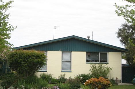 Photo of property in 14 Freebairn Street, Redwood, Christchurch, 8051