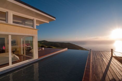 Photo of property in 65 Timoti Road, Waimarama, Havelock North, 4294