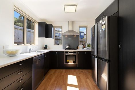 Photo of property in 6 Cresswell Place, Johnsonville, Wellington, 6037