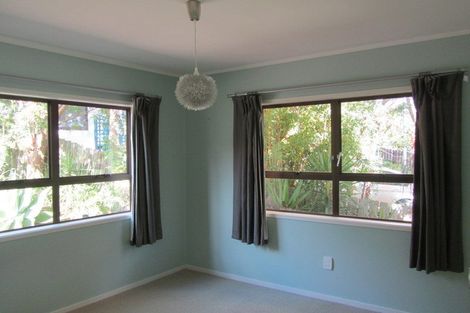 Photo of property in 75 Oaktree Avenue, Browns Bay, Auckland, 0630