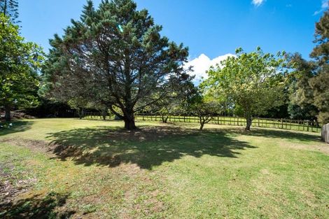 Photo of property in 1295 Coatesville-riverhead Highway, Kumeu, 0892