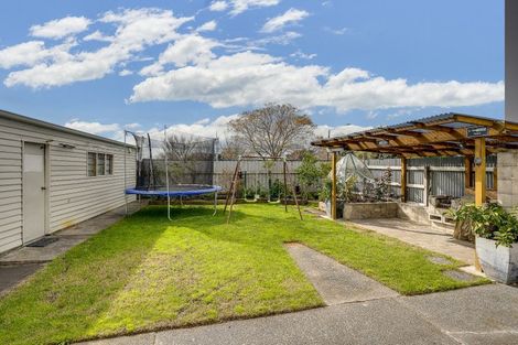 Photo of property in 15 Trinity Crescent, Pirimai, Napier, 4112