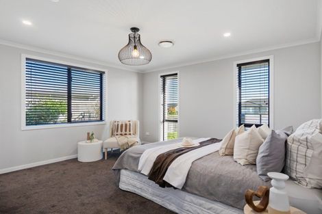 Photo of property in 82 Puhirake Crescent, Pyes Pa, Tauranga, 3112