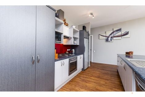 Photo of property in 84 Timaru Road, Waimate, 7924