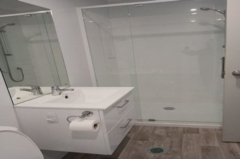 Photo of property in 6 Tuaiwi Street, Manukau, Auckland, 2104