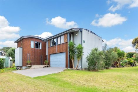 Photo of property in 41 Fishermans Bend, Whiritoa, Whangamata, 3691