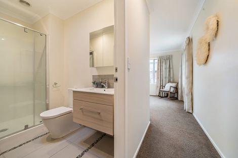 Photo of property in 1 Yeats Grove, Trentham, Upper Hutt, 5018