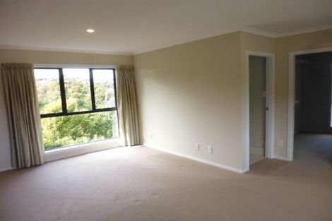 Photo of property in 32 Camellia Terrace, Maungaraki, Lower Hutt, 5010