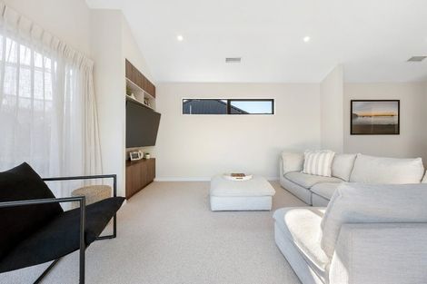 Photo of property in 32 Walter Case Drive, Harewood, Christchurch, 8051