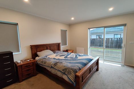 Photo of property in 24 Paso Fino Crescent, Karaka, Papakura, 2113