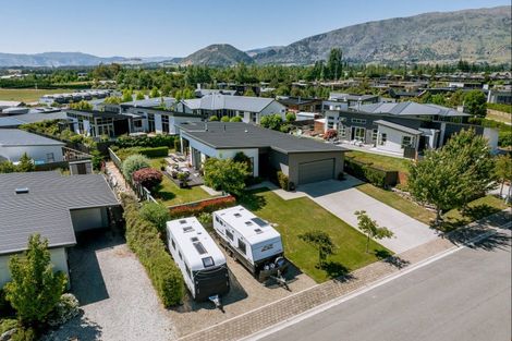 Photo of property in 11 Coromandel Street, Wanaka, 9305