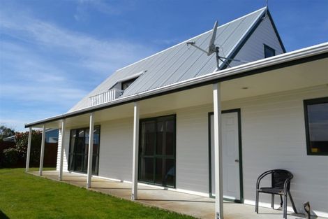 Photo of property in 33a Broadway Avenue, Waikuku Beach, 7473