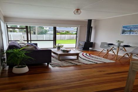 Photo of property in 15a Brixton Road, Manly, Whangaparaoa, 0930