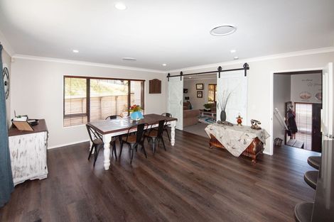 Photo of property in 35 Waverton Terrace, Churton Park, Wellington, 6037