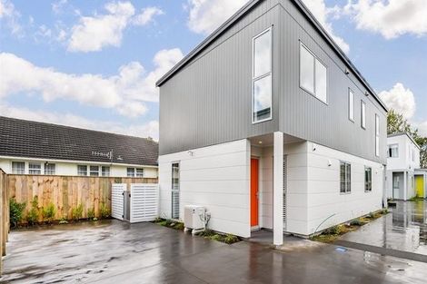 Photo of property in 44b Pine Avenue, Upper Hutt Central, Upper Hutt, 5018