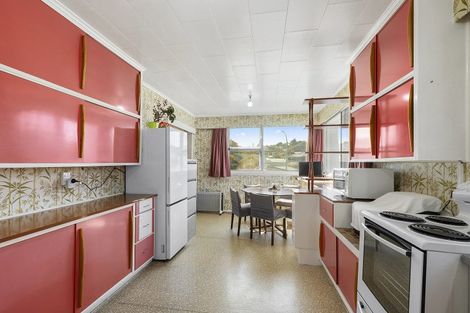 Photo of property in 13 Lambley Road, Titahi Bay, Porirua, 5022