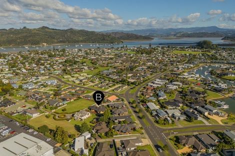 Photo of property in 38 Kupe Drive, Whitianga, 3510