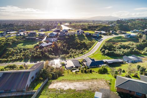 Photo of property in 123 Ruapehu Drive, Fitzherbert, Palmerston North, 4410