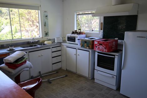 Photo of property in 37 Tahuna Road, Paihia, 0200