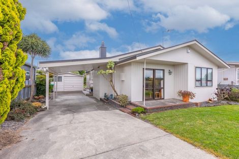 Photo of property in 76 Meeanee Quay, Westshore, Napier, 4110