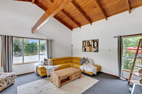 Photo of property in 3265 South Head Road, South Head, Helensville, 0874