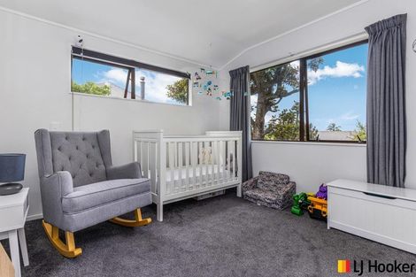 Photo of property in 2/187 Carnoustie Drive, Wattle Downs, Auckland, 2103