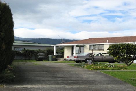 Photo of property in 3a Broadbelt Grove, Levin, 5510