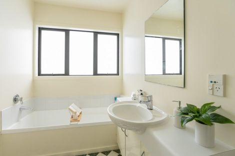 Photo of property in 9/240 The Terrace, Wellington Central, Wellington, 6011