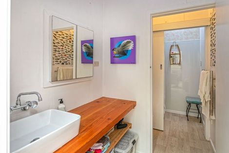 Photo of property in 33 Puriri Road, Te Kouma, Coromandel, 3581