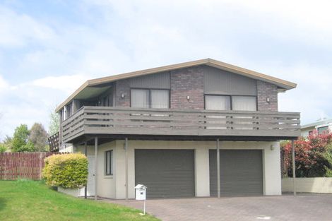 Photo of property in 16 Epping Place, Richmond Heights, Taupo, 3330