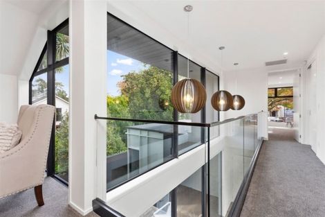 Photo of property in 1b Wood Lane, Fendalton, Christchurch, 8014