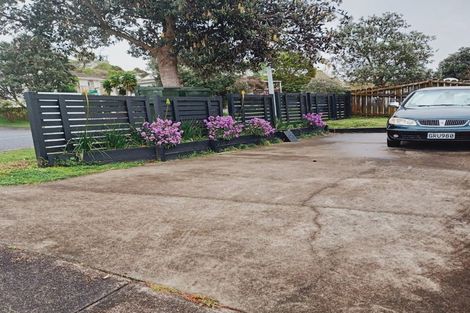 Photo of property in 64 Trias Road, Totara Vale, Auckland, 0629