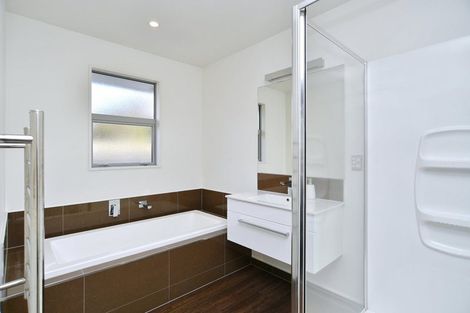 Photo of property in 1 Rue De La Mare, Parklands, Christchurch, 8083