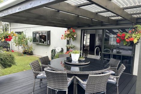 Photo of property in 1 Stonebridge Park Drive, Holdens Bay, Rotorua, 3010