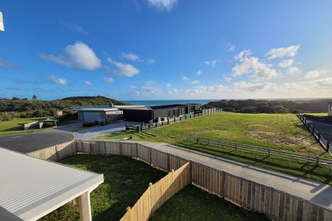 Photo of property in 58 Sunset Drive, Baylys Beach, 0377