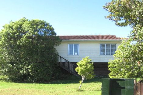 Photo of property in 13 Edgware Road, West Harbour, Auckland, 0618