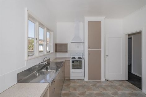 Photo of property in 102 Clarence Street, Thames, 3500